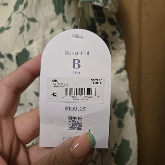 NWT ARULA Green and White Floral Maxi Dress - Picture 5 of 6